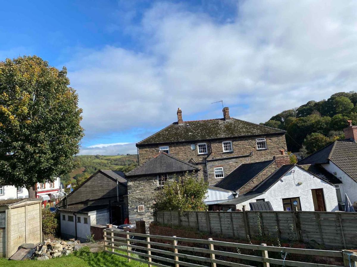 Oyo Glyn Valley Hotel Llansantffraid Llansantffraid Glyn Ceiriog Екстериор снимка