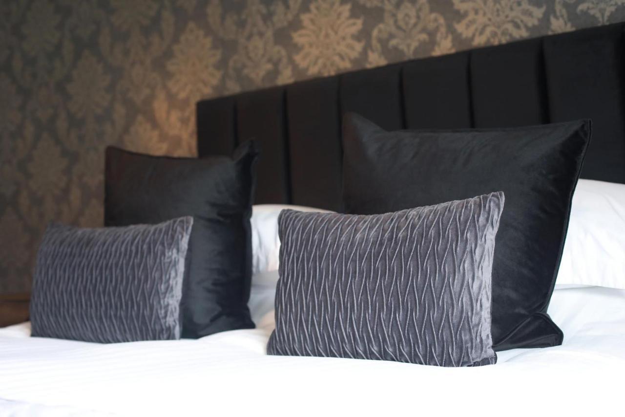 Oyo Glyn Valley Hotel Llansantffraid Llansantffraid Glyn Ceiriog Екстериор снимка