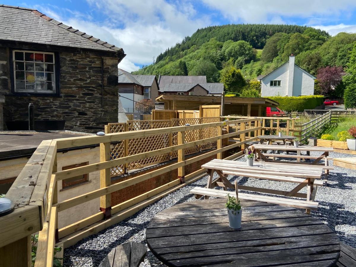Oyo Glyn Valley Hotel Llansantffraid Llansantffraid Glyn Ceiriog Екстериор снимка