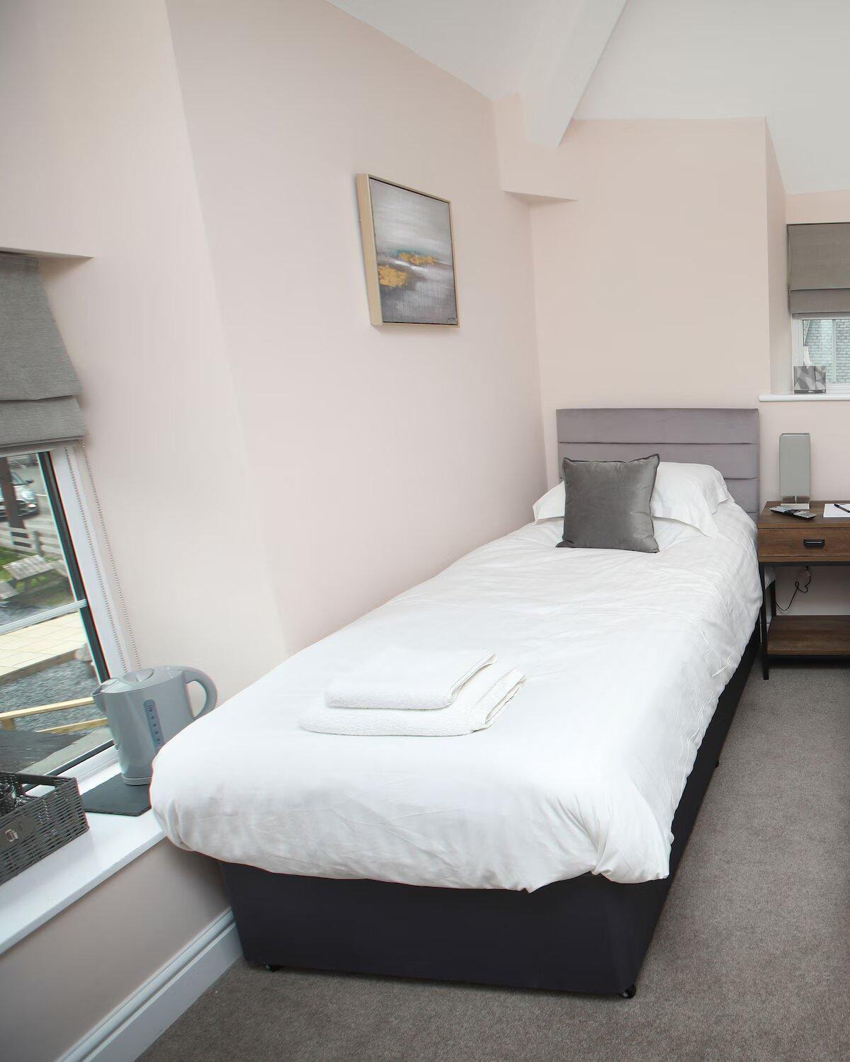 Oyo Glyn Valley Hotel Llansantffraid Llansantffraid Glyn Ceiriog Екстериор снимка